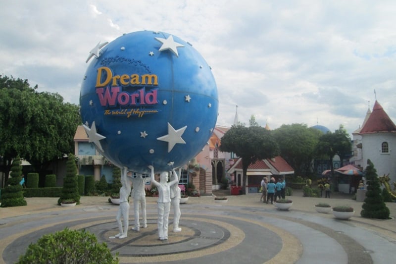 突っ込み所満載で面白すぎるタイのアミューズメントパーク！後編