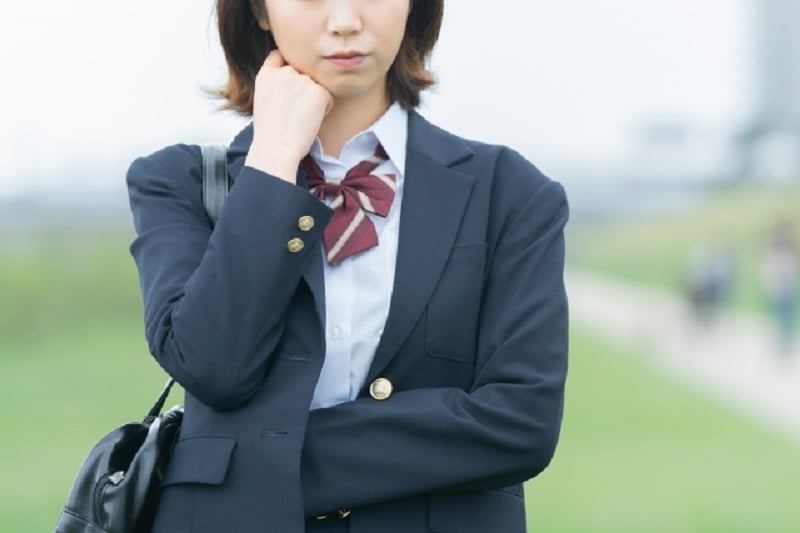 タイ・チャンタブリー県発～Kポップの髪型を真似る→校則違反で誓約書