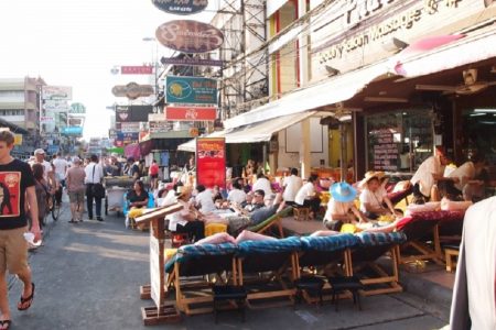 バンコクにあるバックパッカーの聖地カオサン通りが変化中