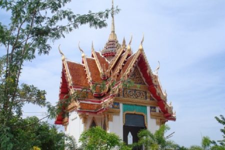 タイ面白ニュース！お坊さん宝くじ当選で困る＆偽１００Ｂ札出回る