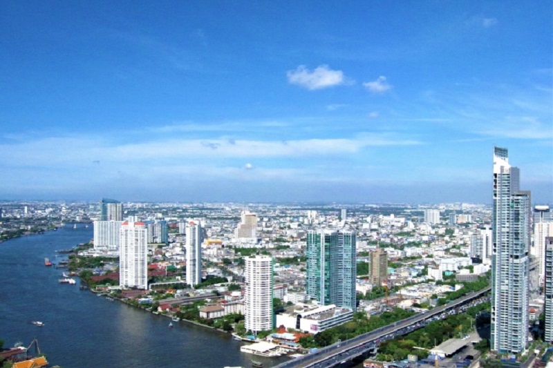 バンコクのロックダウン９月１日から一部解除