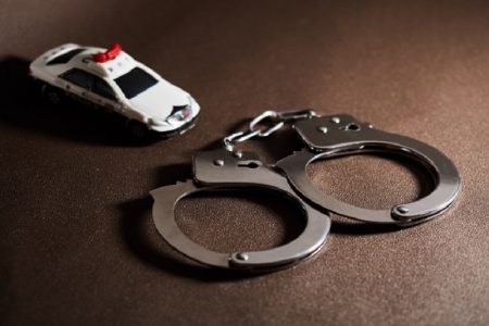 タイ珍事件！騒音騒動から大捕り物へ発展＆人を死に誘う魔の橋