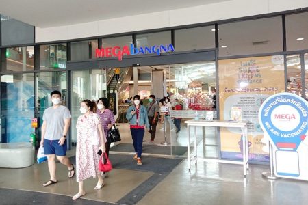 バンコク郊外のメガバンナー＆IKEAを探訪