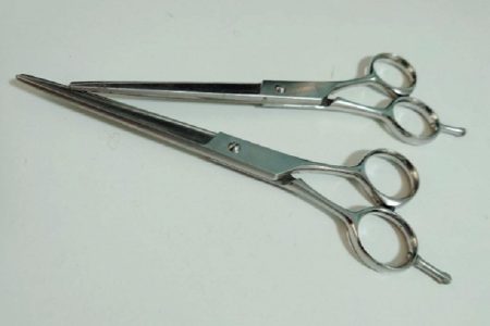 タイ面白ニュース！突然人気の床屋＆バンコク電線地下へ３年で潜る？