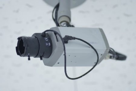 タイ珍ニュース！外人男、菓子連続窃盗で逮捕＆SNSを通じホームレス家族再会