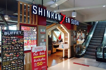 バンコクの怪しい名前の寿司店でビュッフェ体験！