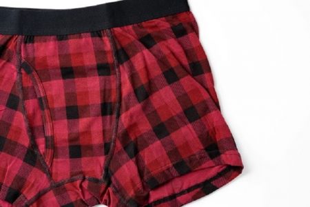 タイ珍事件！ミスター・パンツ逮捕＆リクガメ１１６匹を密輸女