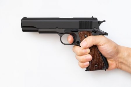 タイ珍事件！自家製拳銃販売男＆気絶したふりで脱獄しようとした男