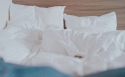 タイ珍家族事件！借金で３P強要＆元妻の新夫の男性性器撃つ