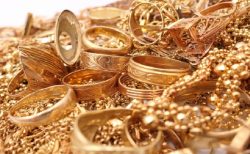 タイ珍ニュース！ゴールド強奪後バス待つ盗人＆入院中の男暴行車奪う闇金