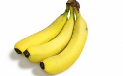 タイ珍ニュース！バナナ食べ罰金刑の子供＆サッカー選手、電気ショック死