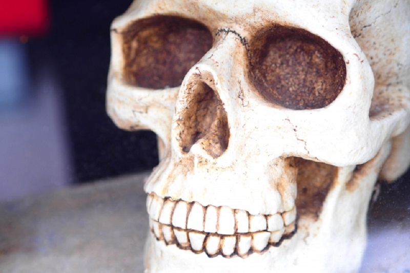 タイ悲劇事件！パタヤが自殺の名所に＆TV局員過労死