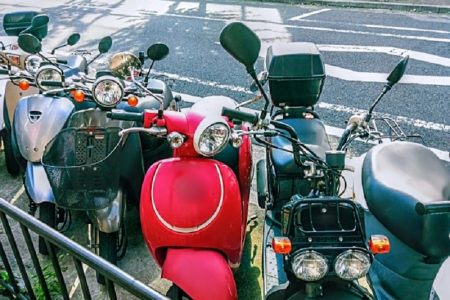 タイ変態事件！バイクの座席で自慰男＆竹藪で女性下着100以上発見