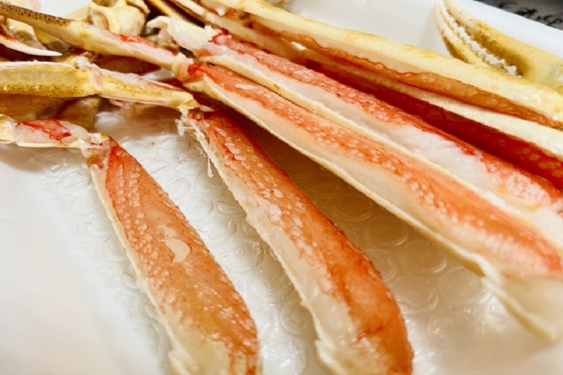 タイ珍事件！レスキュー隊員が被害者のカニを盗む