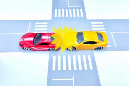 タイ珍ニュース！占い師が事故を予言、運転手軽傷で済む