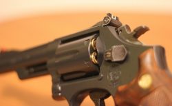 タイ銃撃事件！ビリヤードのトラブルで銃撃＆人気のカラオケバーで銃撃