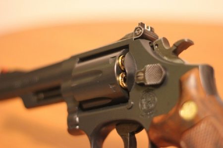 タイ銃撃事件！ビリヤードのトラブルで銃撃＆人気のカラオケバーで銃撃
