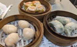 タイ珍ニュース！タイで中国と同じ生活＆寺院で若者不届き行為