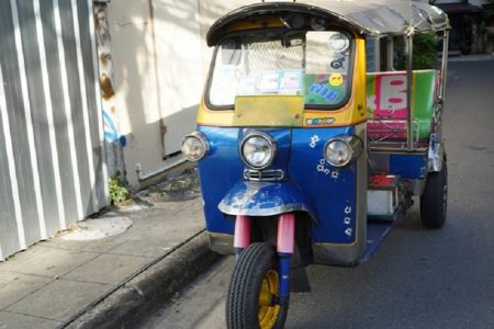タイ珍事件！トゥクトゥク運転手、ボッタくり不成功で暴力