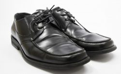 タイ北部チェンマイで３００足もの靴が盗難に遭う！