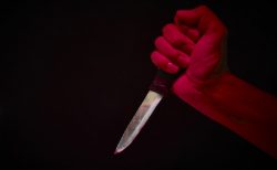 タイ家族事件！義理の母が義理の娘を刺し殺す