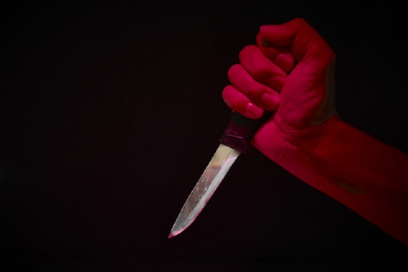 タイ家族事件！義理の母が義理の娘を刺し殺す