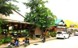 タイ外国人事件！プーケットのレストランで連続破壊行為