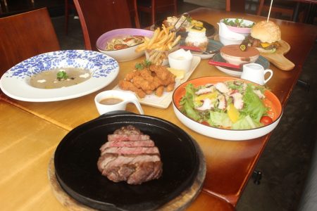 バンコクNO１と評判のステーキレストラン「アノーズ」！～エムクオーティエ店は在住邦人に便利なロケーション